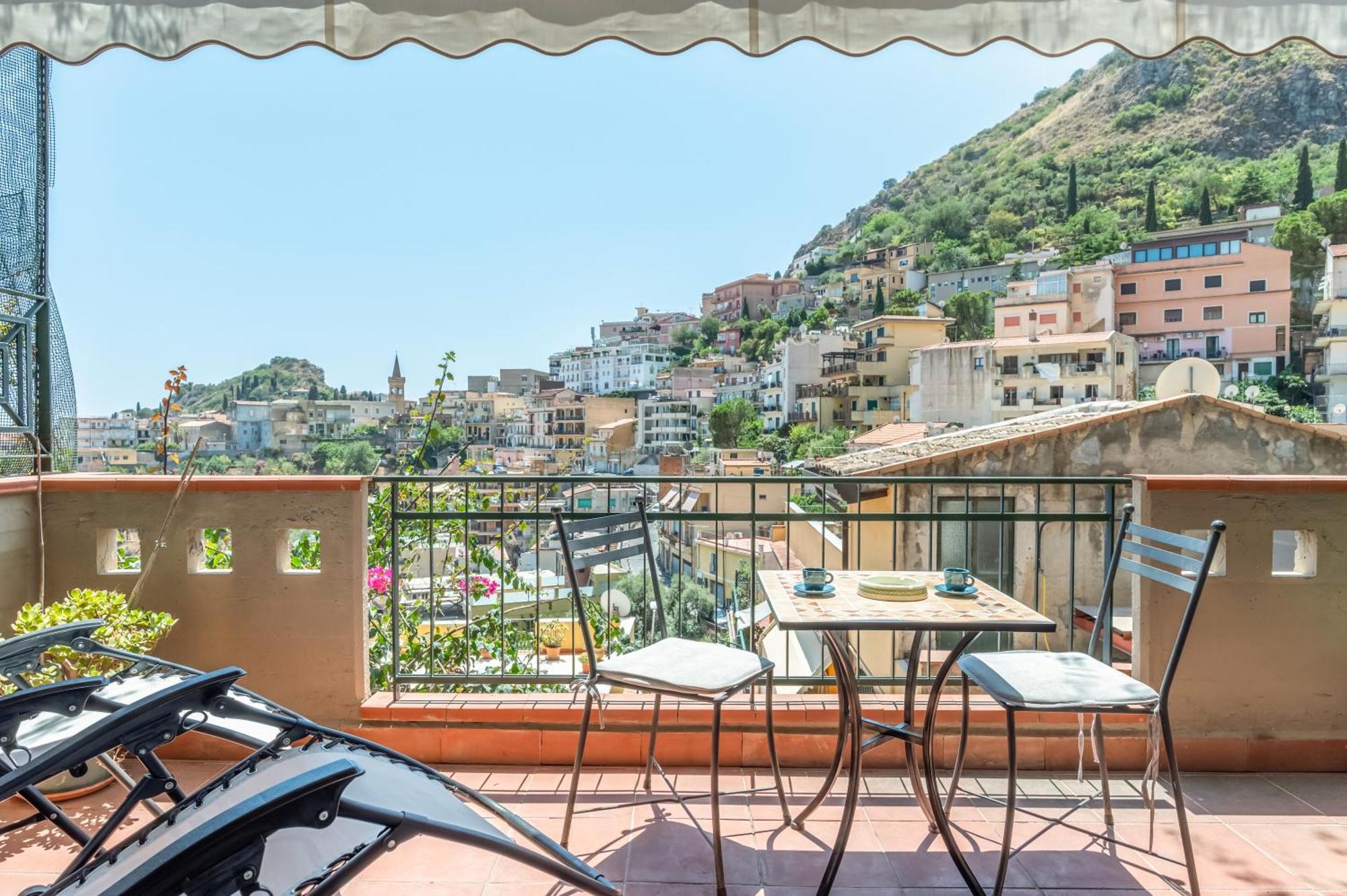 Apartment Romantic Retreat In Taormina